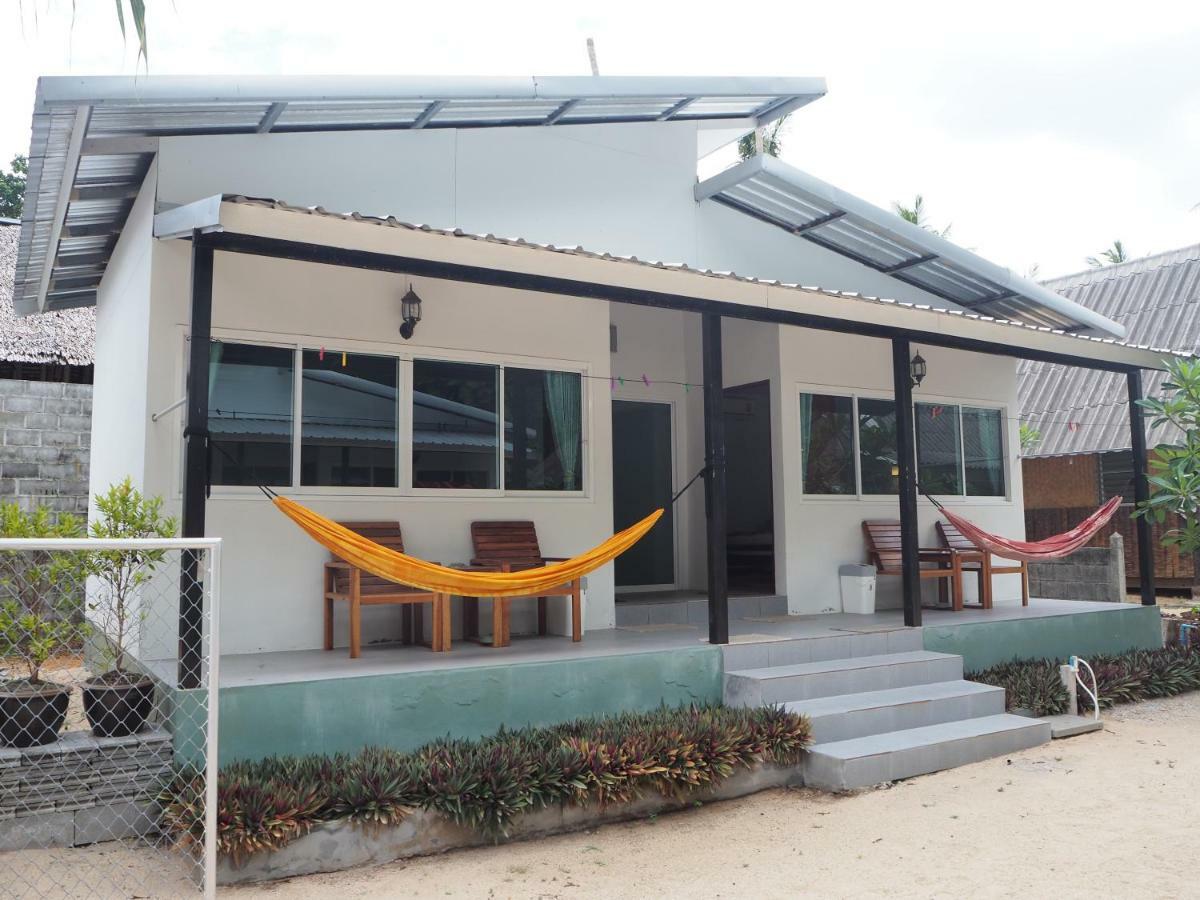 Bluesky Beach Bungalows Ko Lanta Exterior foto
